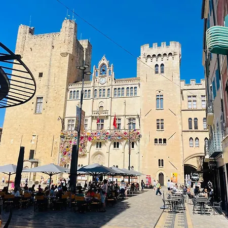 Studette Narbonaise *